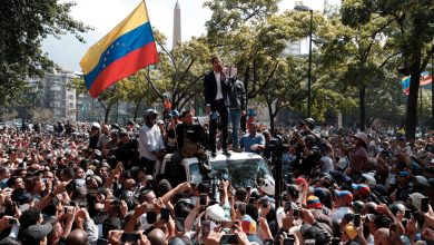 El gobierno de Venezuela denunció un "intento de golpe de Estado", luego de que Guaidó asegurara tener el apoyo de un grupo de "valientes soldados".