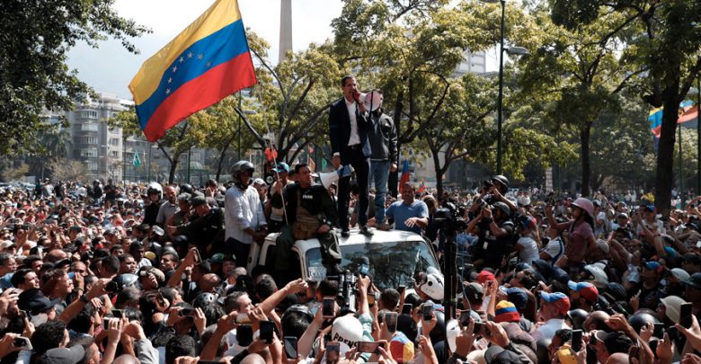 El gobierno de Venezuela denunció un "intento de golpe de Estado", luego de que Guaidó asegurara tener el apoyo de un grupo de "valientes soldados".