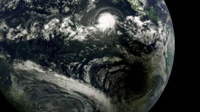 El eclipse coincidió con el paso del Huracán Bárbara