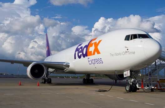 FedEx puso fin a sus entregas vía aérea con Amazon.